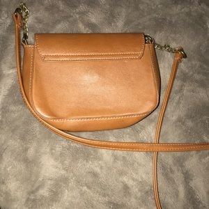 A leather brown bag.